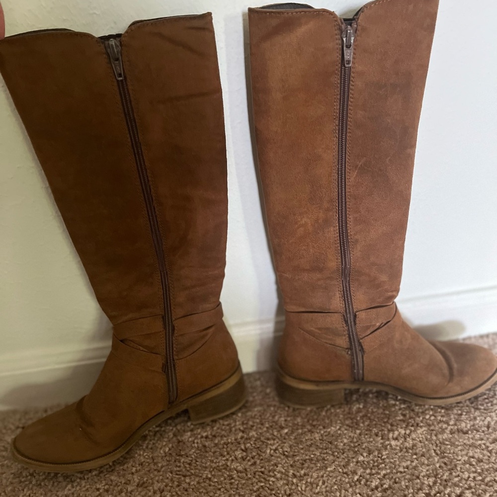 Aldo Women’s Riding Boot - Picture 3 of 5